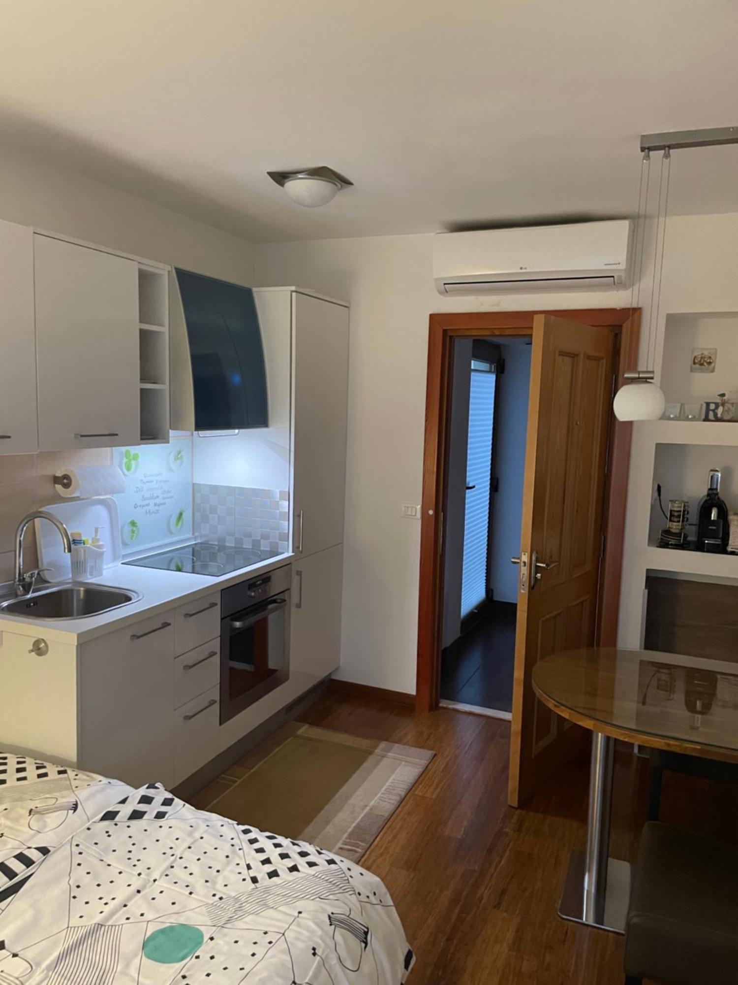 Apartment Relax Villa Salena 斯拉汀 外观 照片