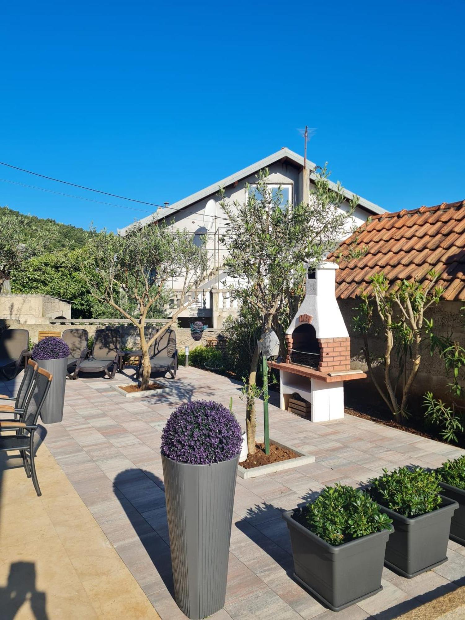 Apartment Relax Villa Salena 斯拉汀 外观 照片